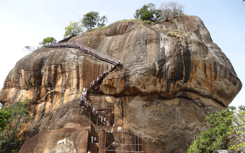 Sigiri World Heritage Lion Gate - Sri Lanka